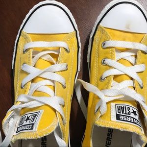 Converse All⭐️Star tennis shoes